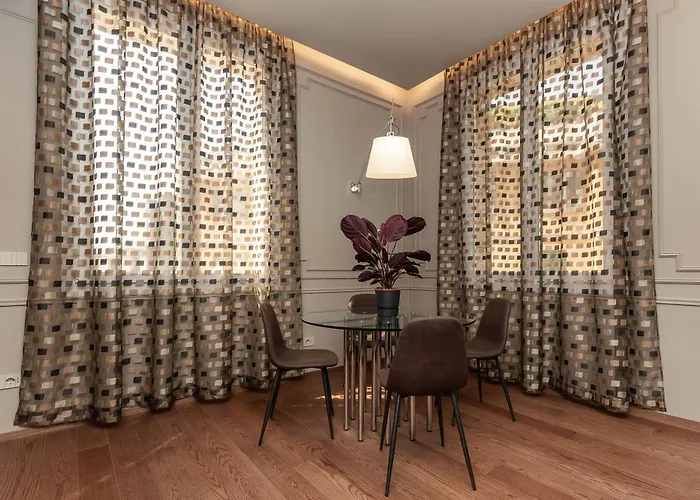 Carignano Luxury דירה *